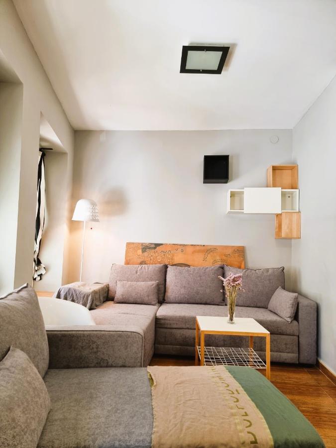 Claudia Tourist Apartment Alicante Bagian luar foto