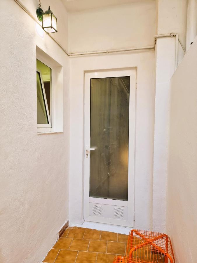 Claudia Tourist Apartment Alicante Bagian luar foto