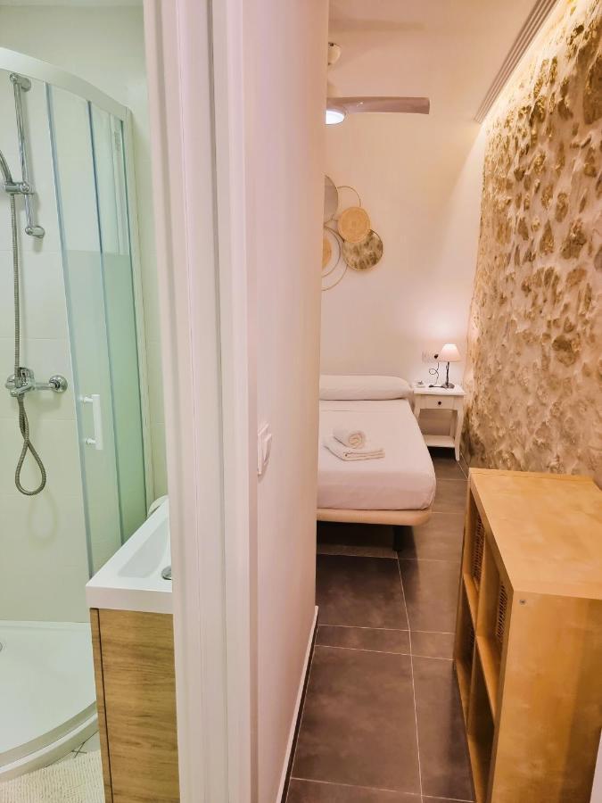 Claudia Tourist Apartment Alicante Bagian luar foto